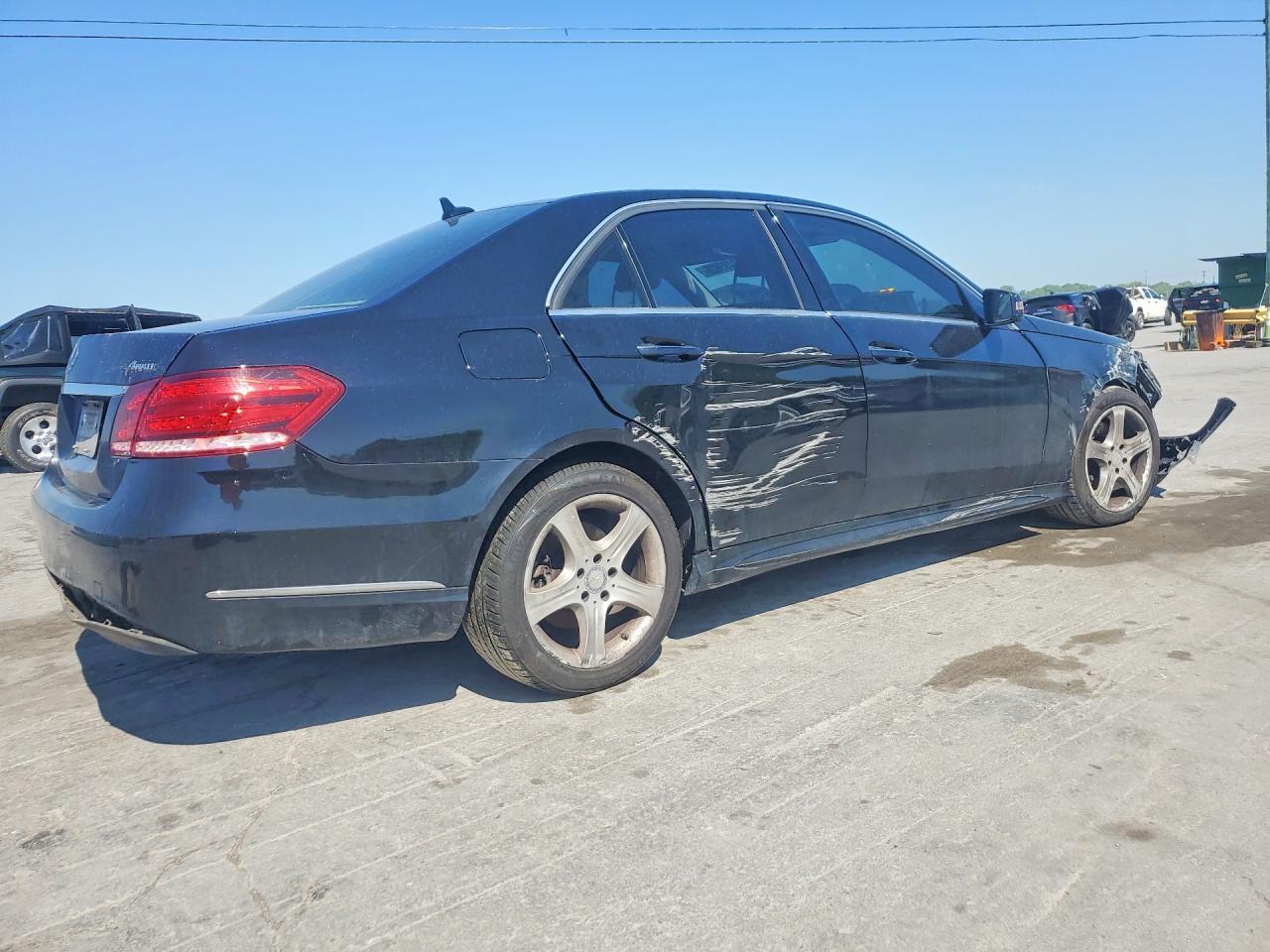 2014 MERCEDES-BENZ E-Class