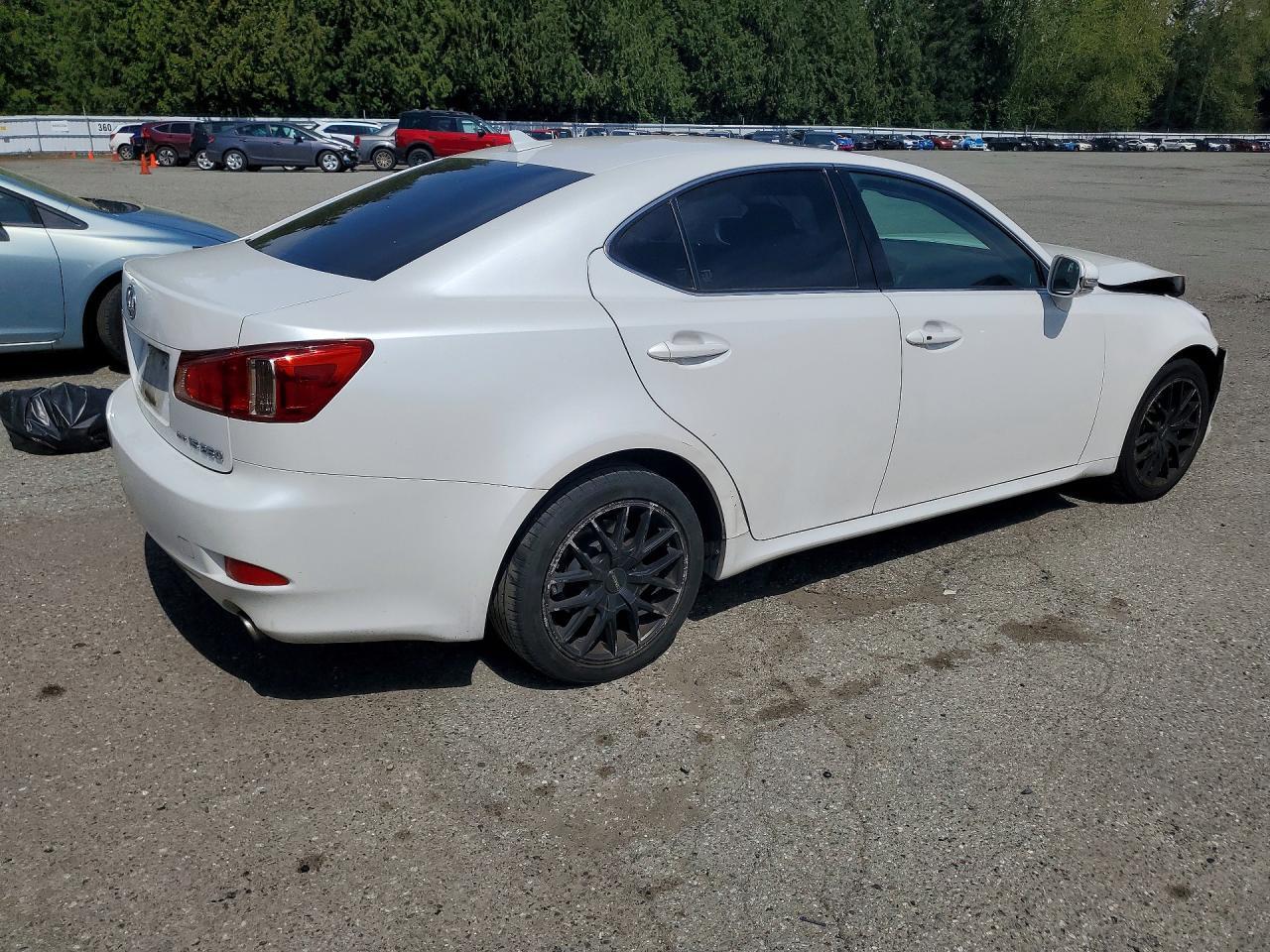 2011 LEXUS IS 250
