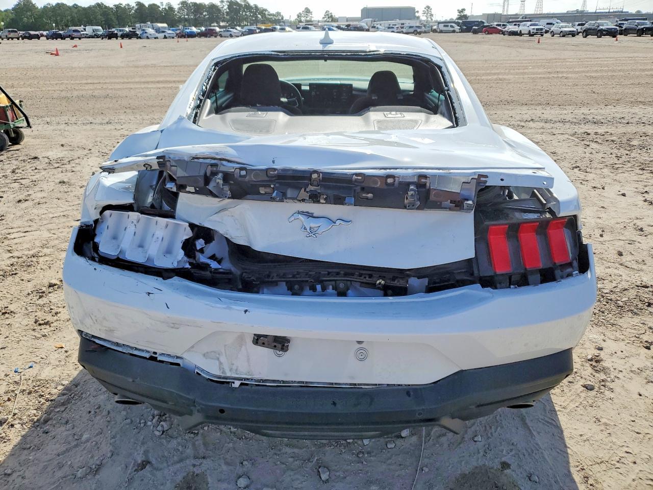 2025 FORD MUSTANG