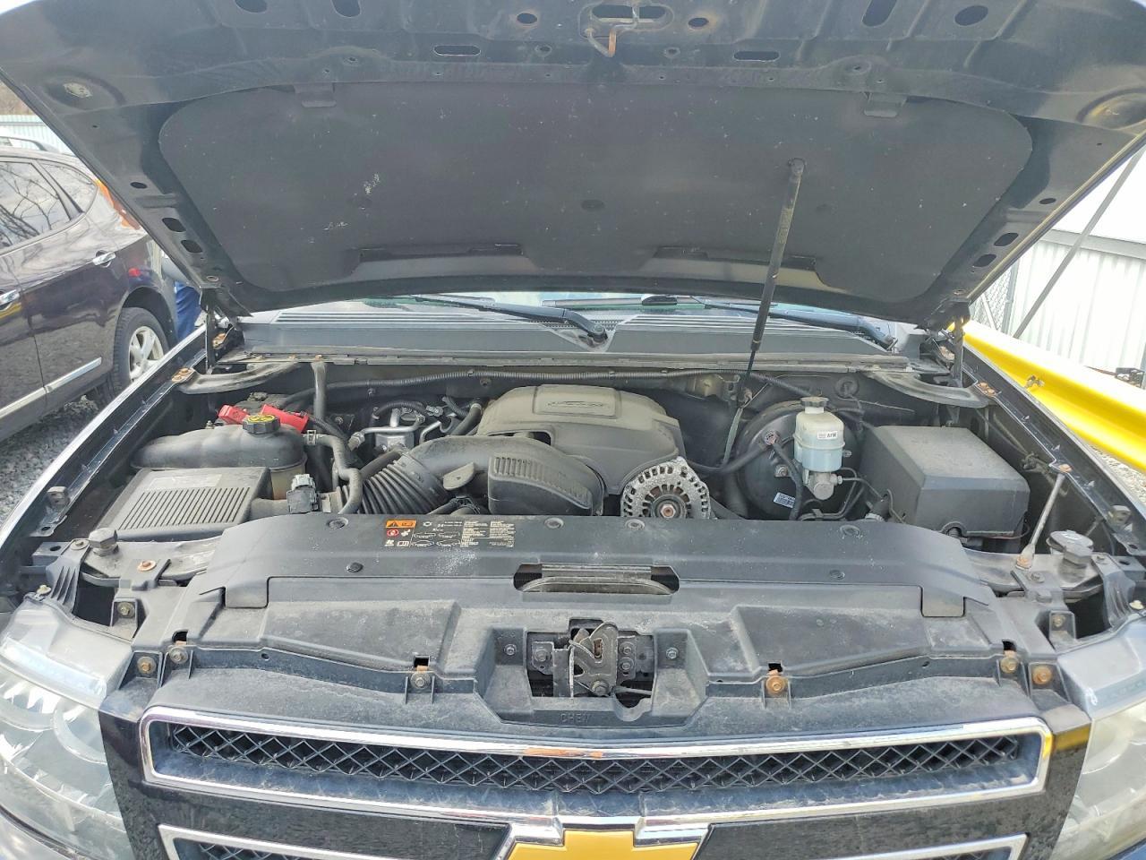 2012 CHEVROLET Suburban