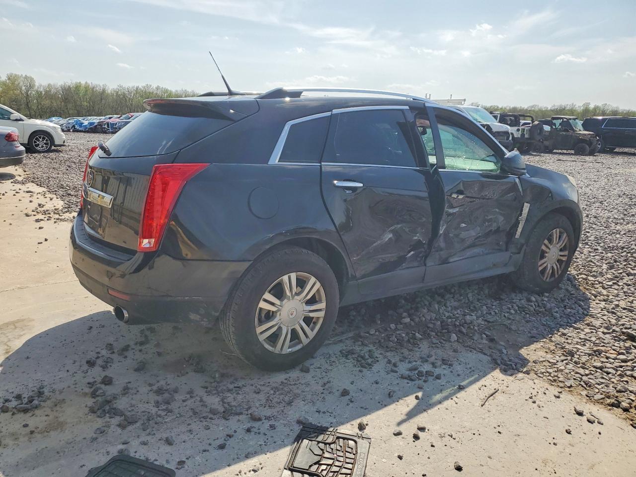 2011 CADILLAC SRX