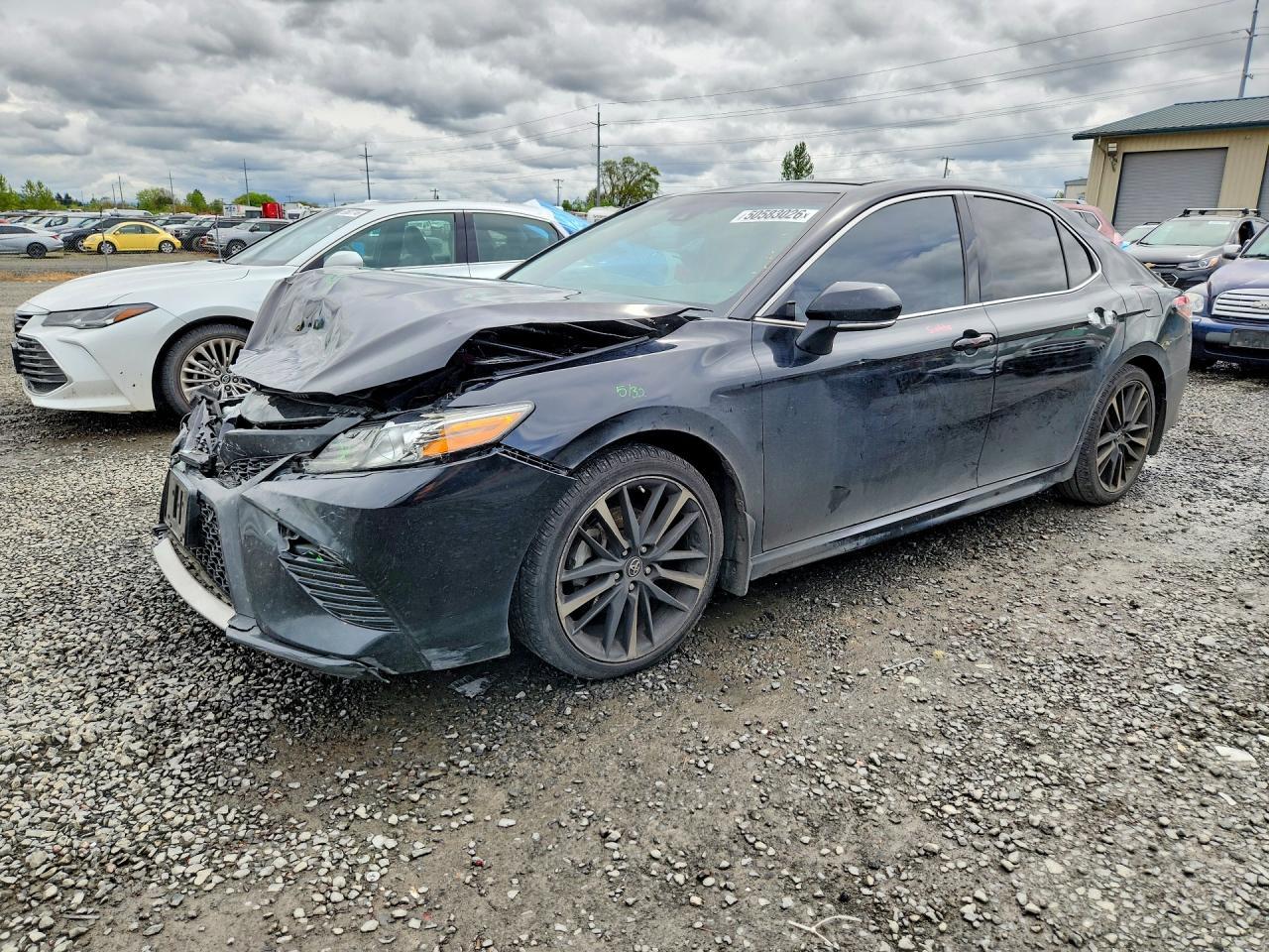 2018 TOYOTA CAMRY