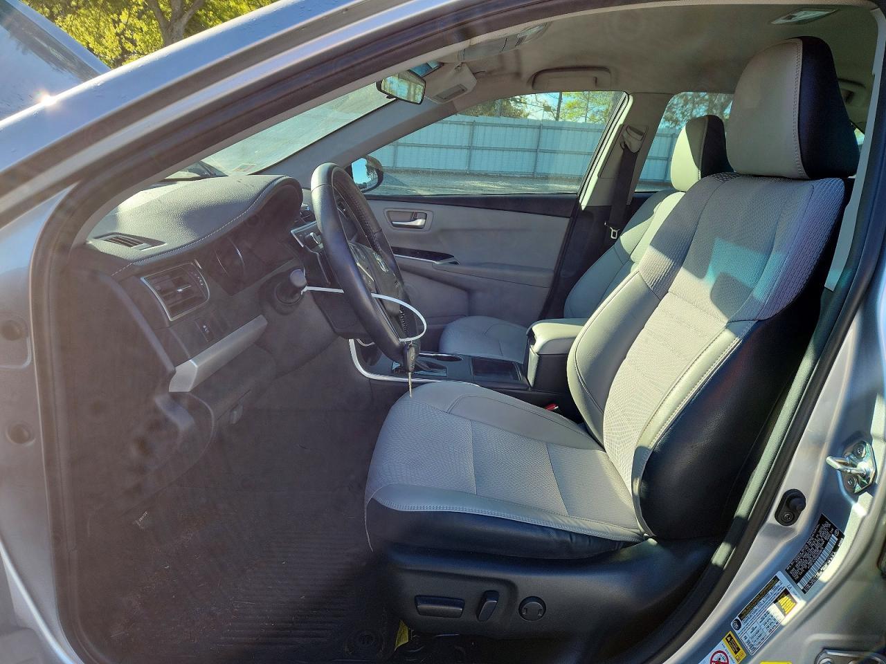 2016 TOYOTA CAMRY
