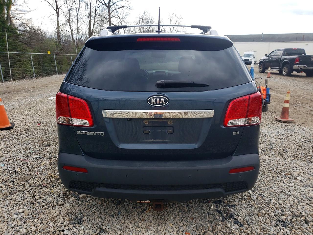 2011 KIA SORENTO