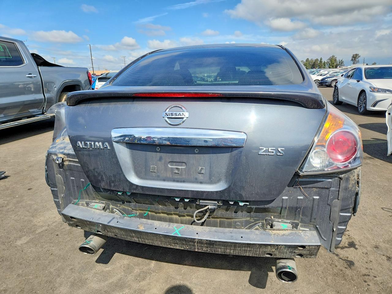 2010 NISSAN ALTIMA