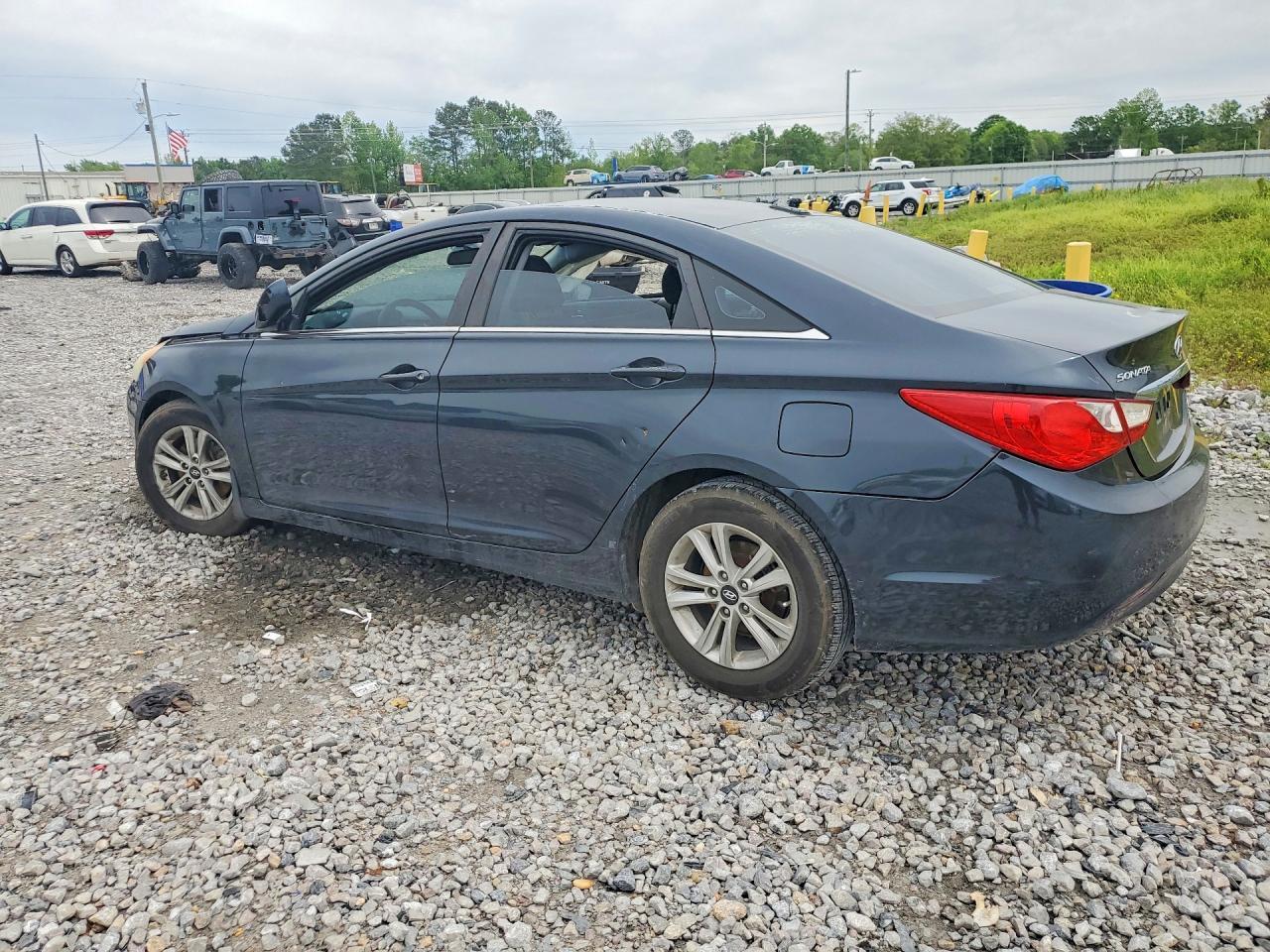 2011 HYUNDAI SONATA