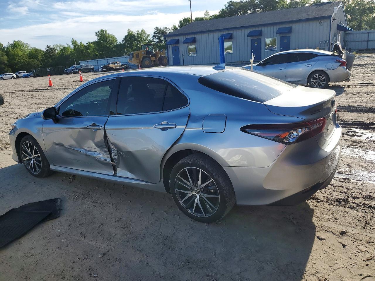 2023 TOYOTA CAMRY
