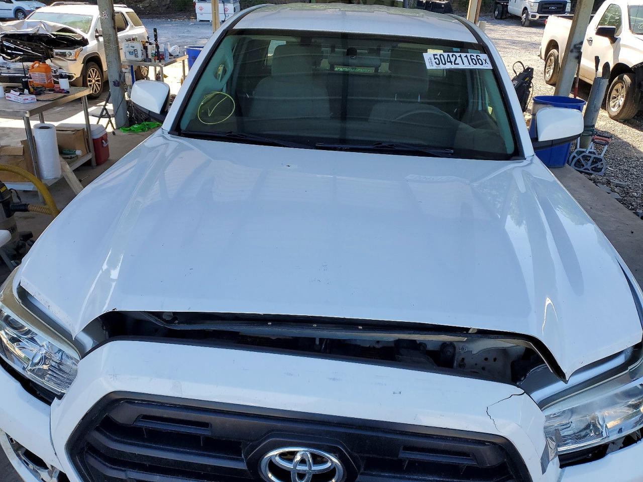 2016 TOYOTA TACOMA