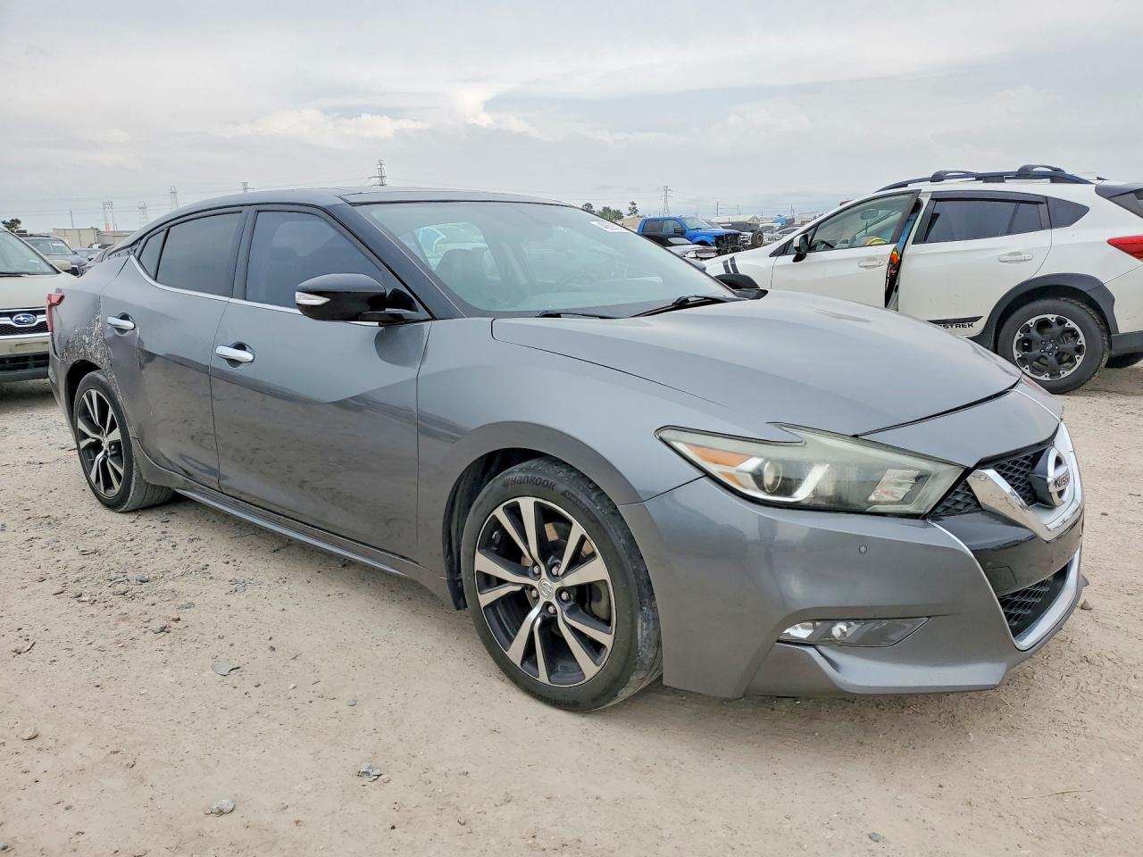 2017 NISSAN Maxima