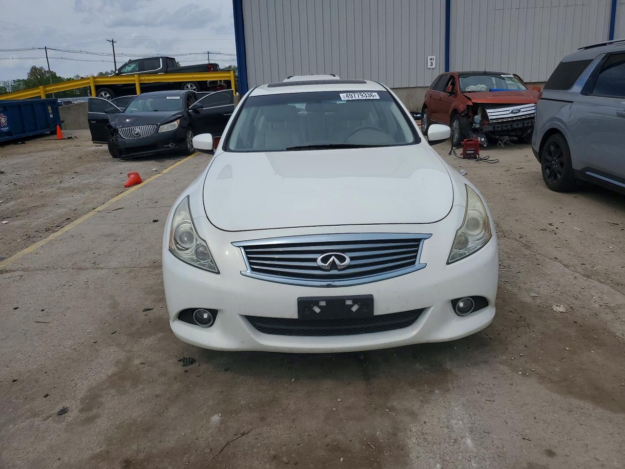 2011 INFINITI G37