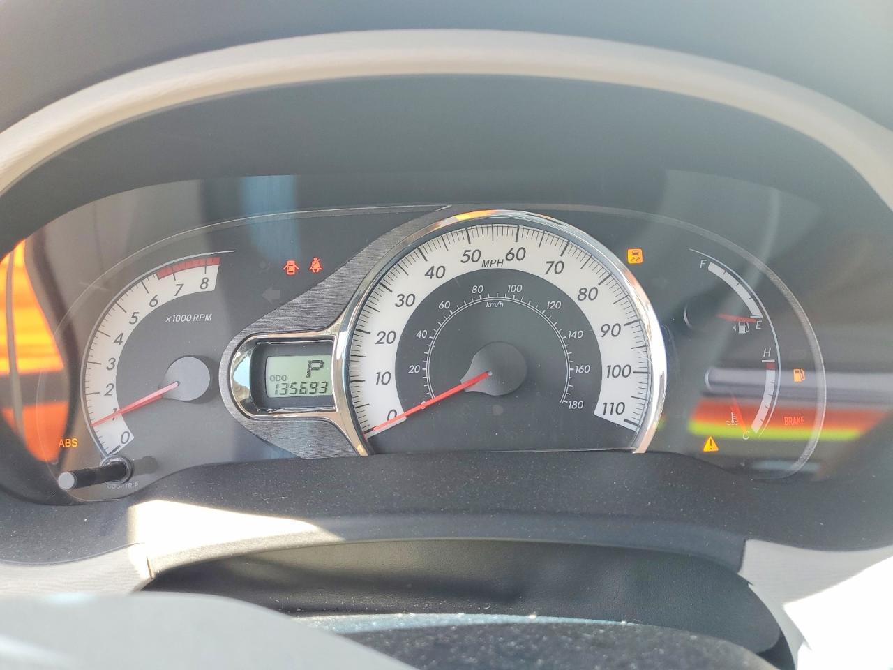 2011 TOYOTA SIENNA