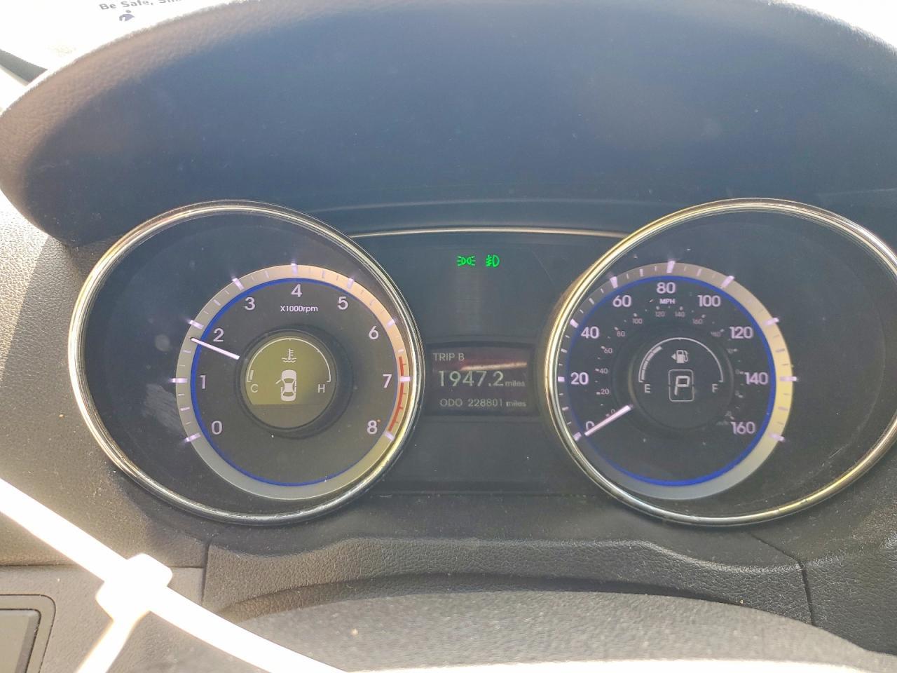 2011 HYUNDAI SONATA