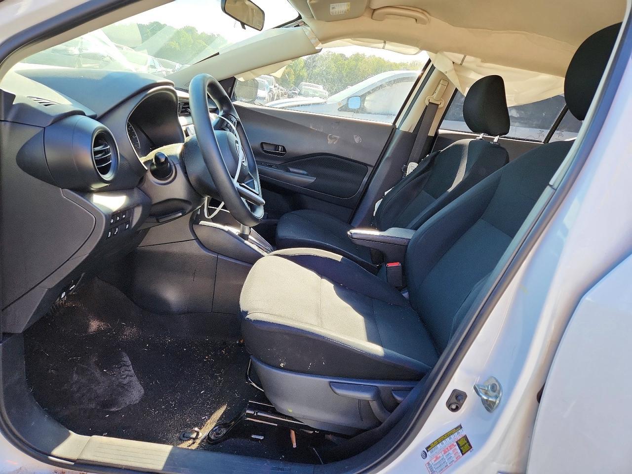 2023 NISSAN KICKS