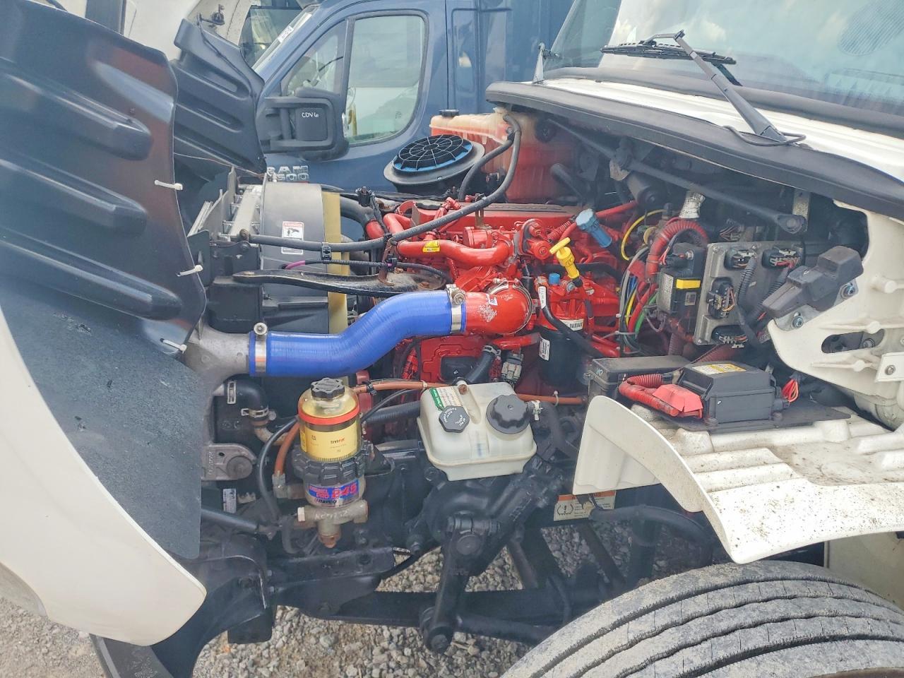 2019 FREIGHTLINER M2 106