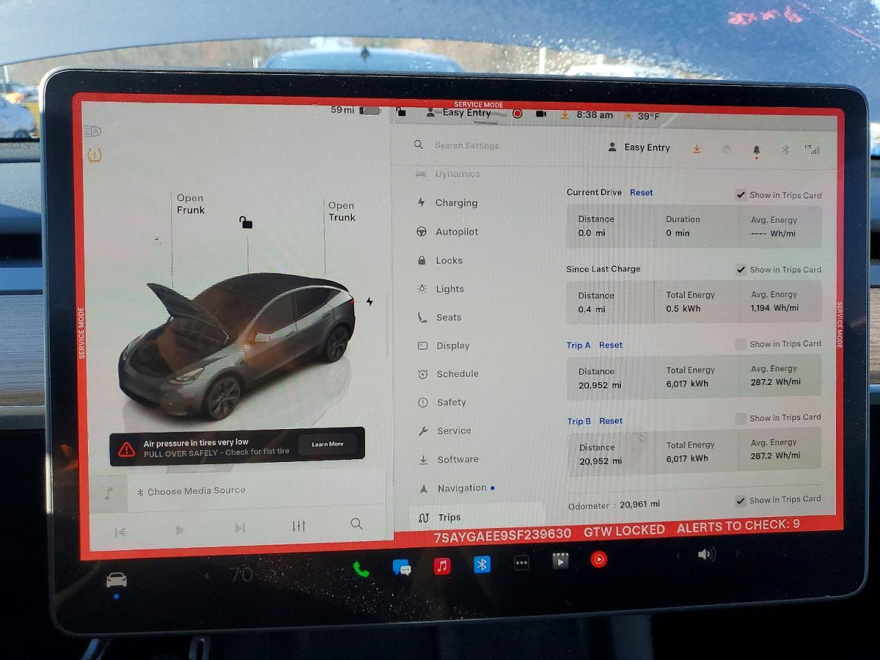 2025 TESLA MODEL Y