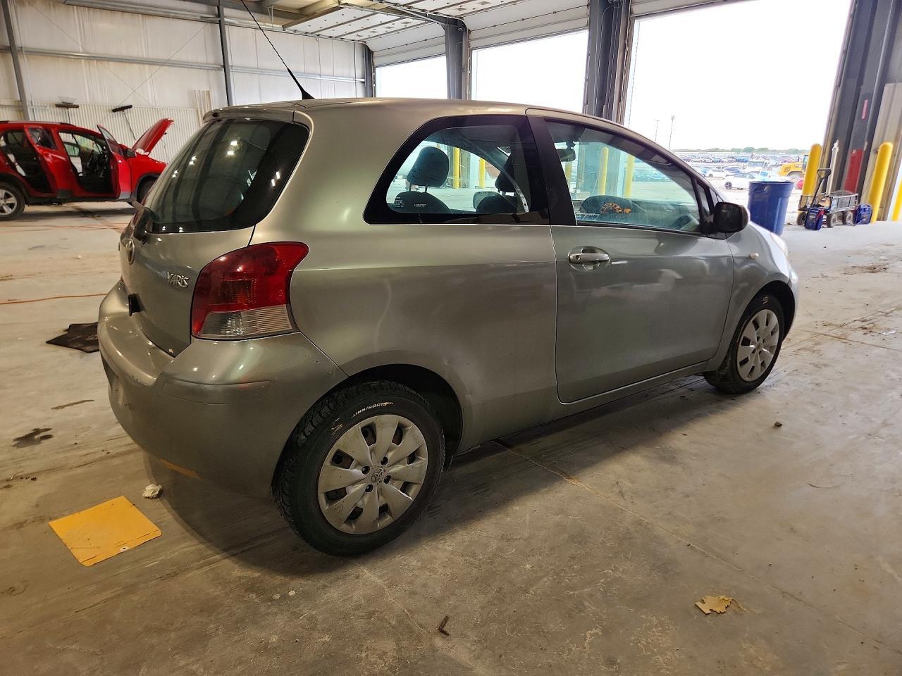 2010 TOYOTA YARIS