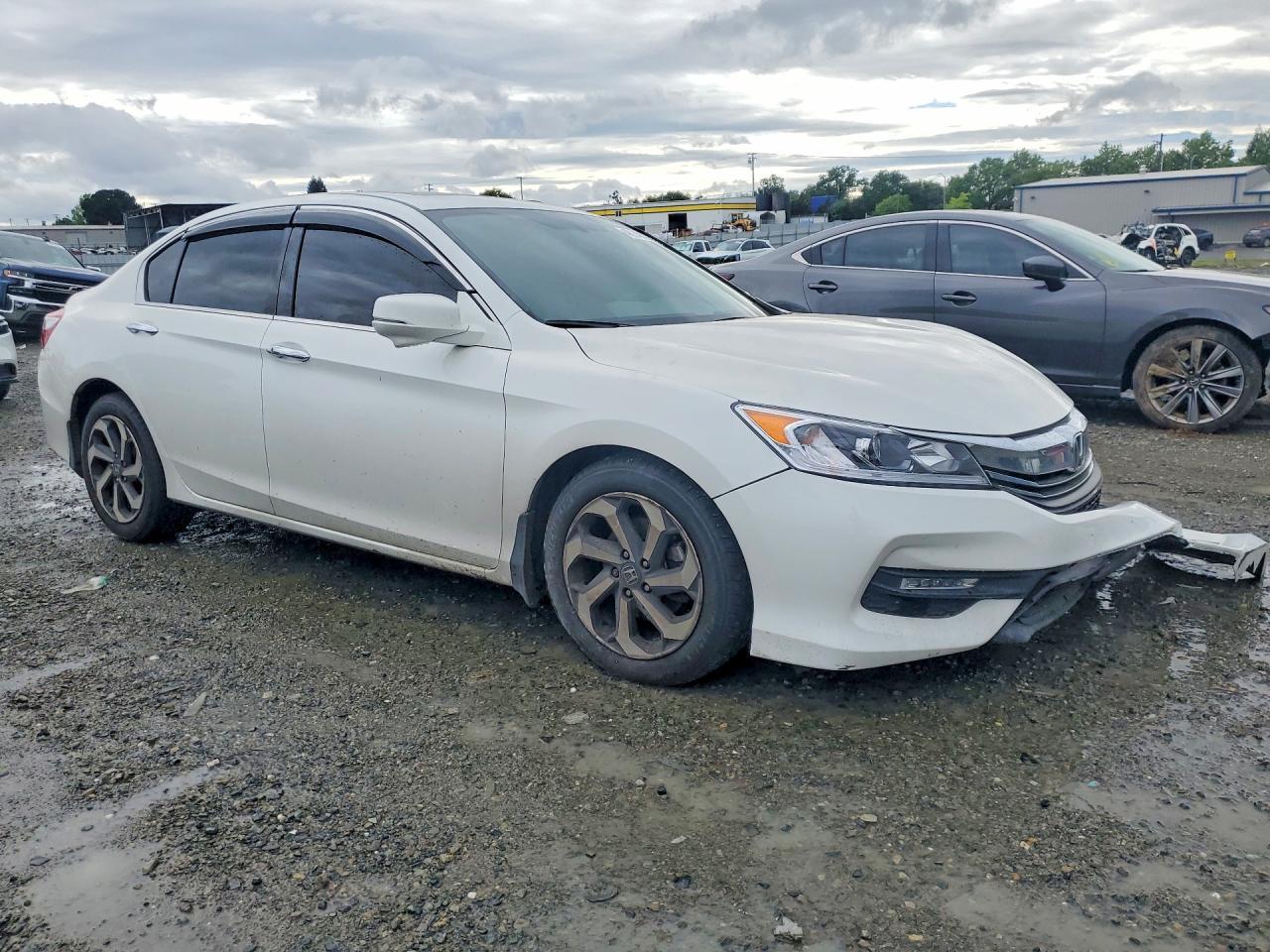 2017 HONDA ACCORD