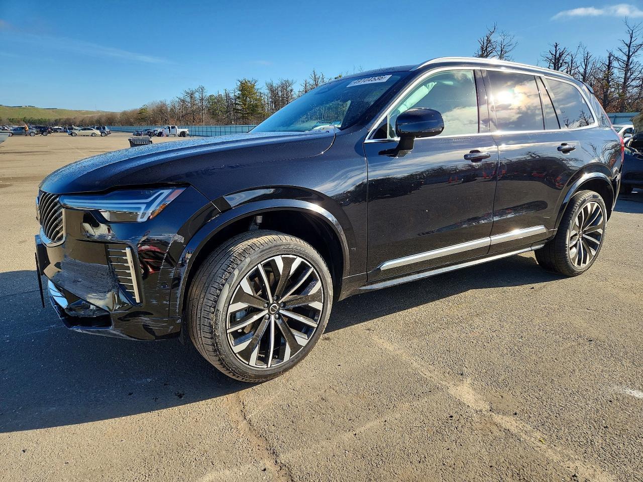 2025 VOLVO XC90