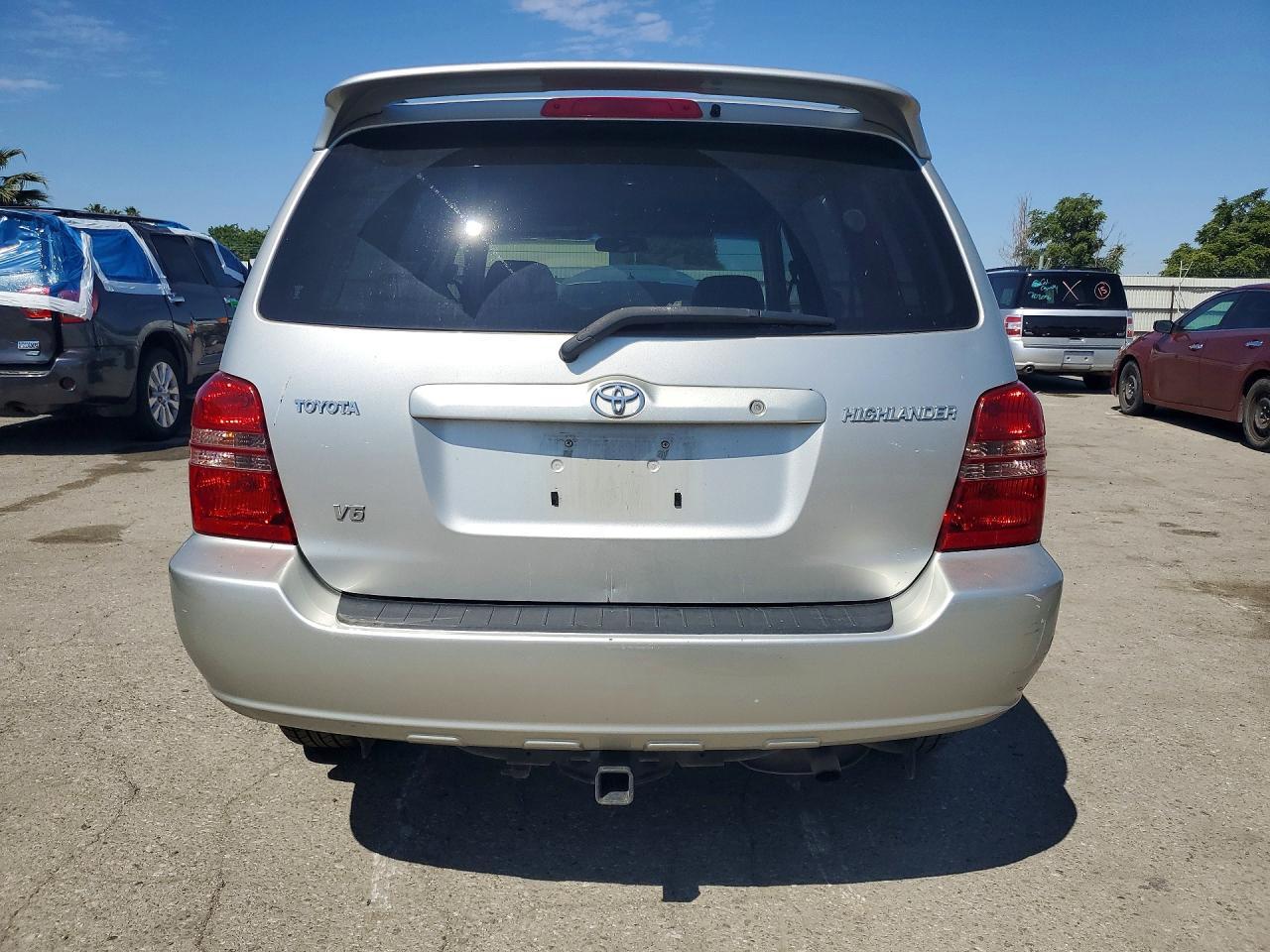 2002 TOYOTA HIGHLANDER