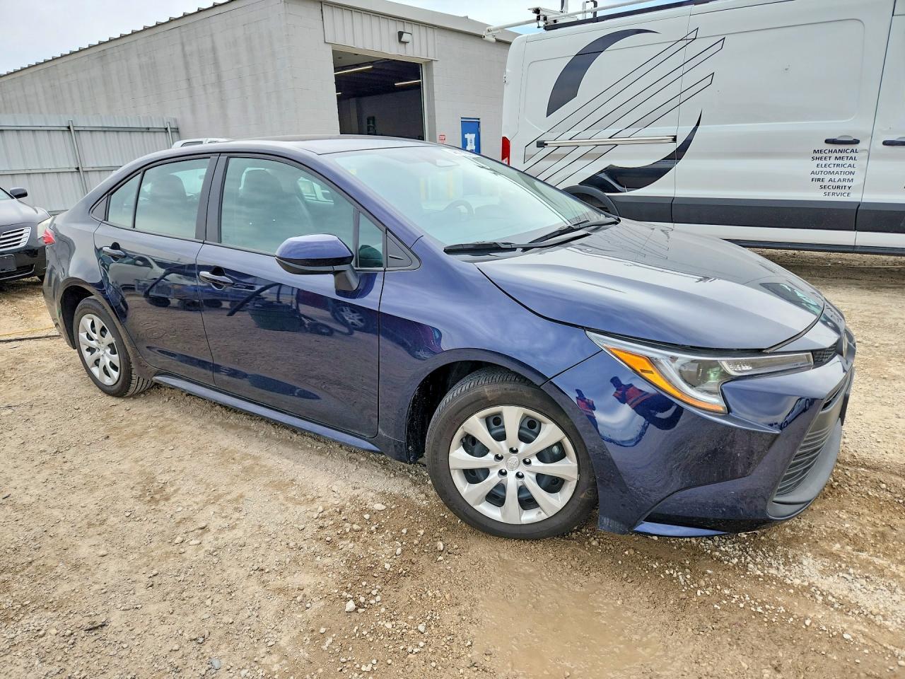 2025 TOYOTA COROLLA