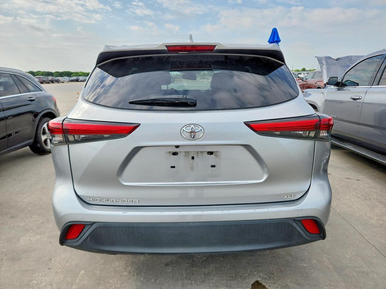 2021 TOYOTA HIGHLANDER