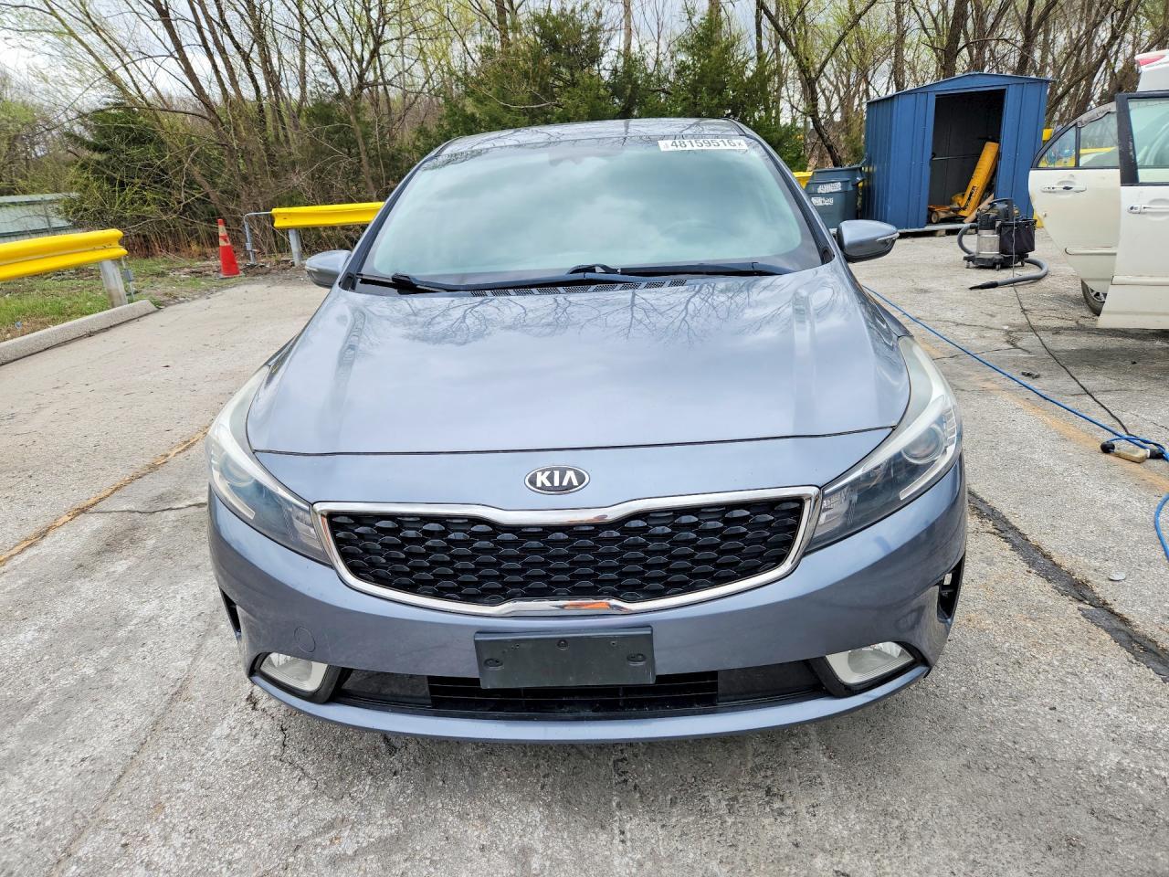 2017 KIA FORTE