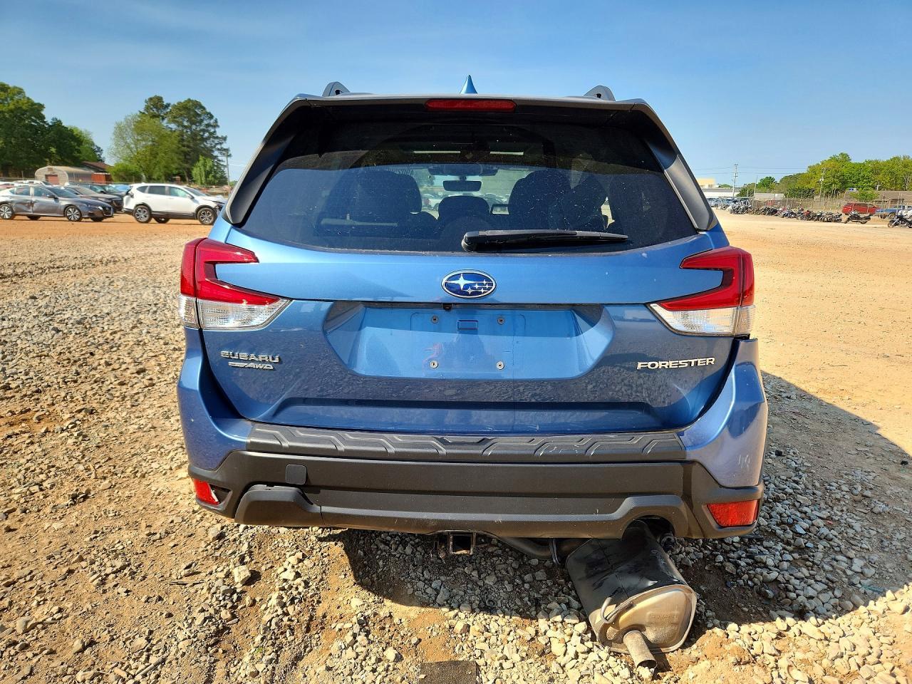 2022 SUBARU FORESTER