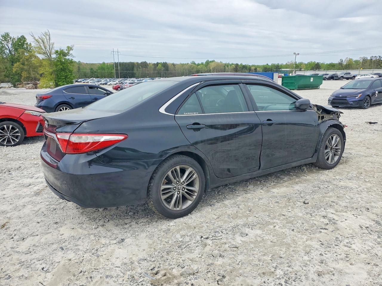 2015 TOYOTA CAMRY