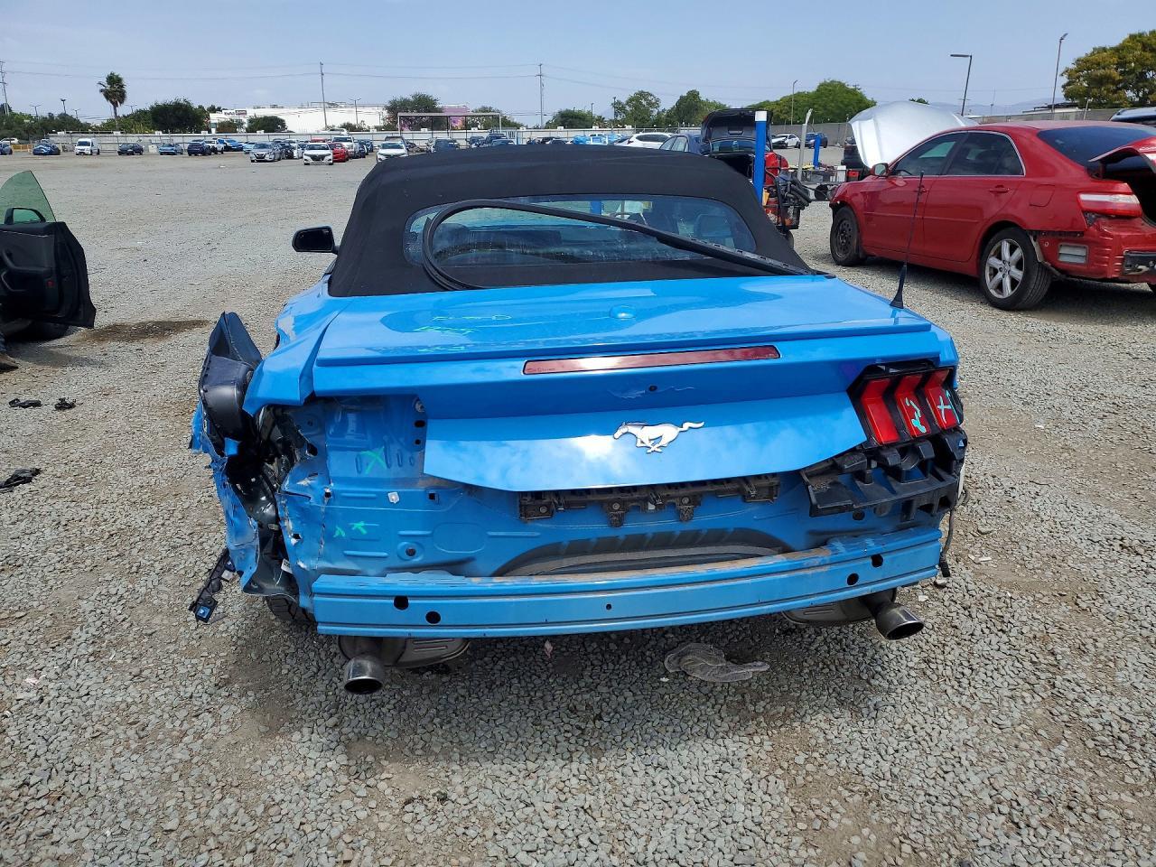 2024 FORD MUSTANG