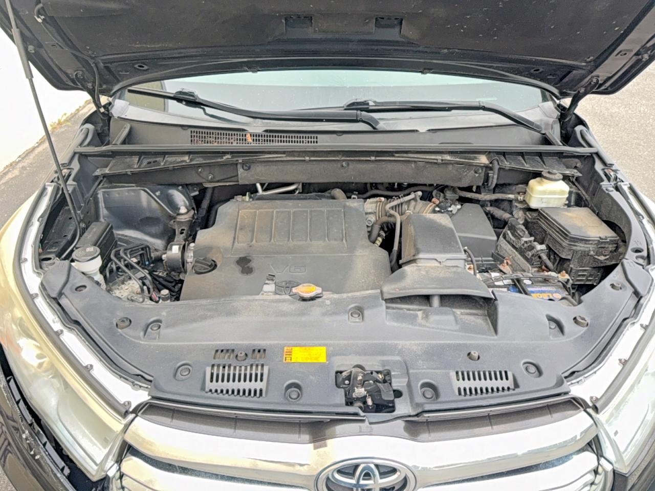2015 TOYOTA HIGHLANDER