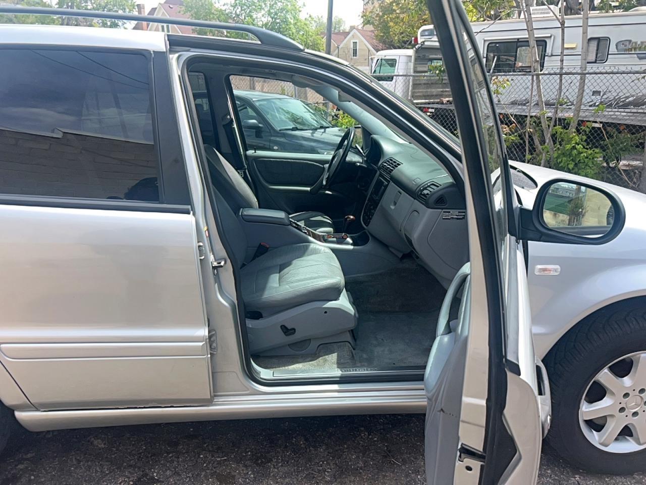 2001 MERCEDES-BENZ ML-Class