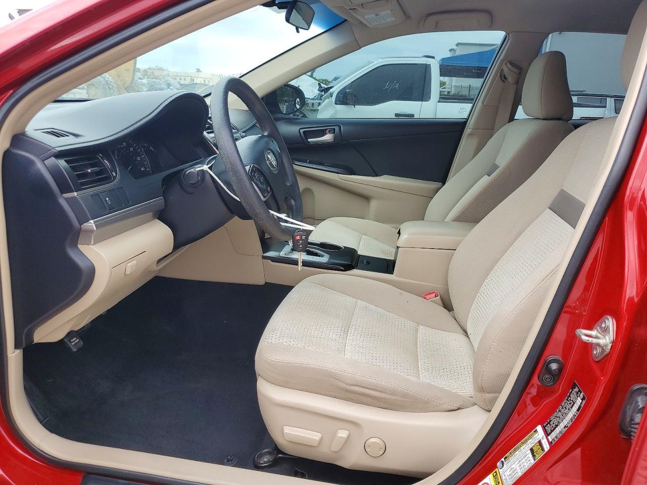 2014 TOYOTA CAMRY