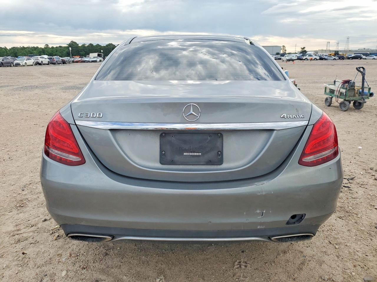 2016 MERCEDES-BENZ C-CLASS