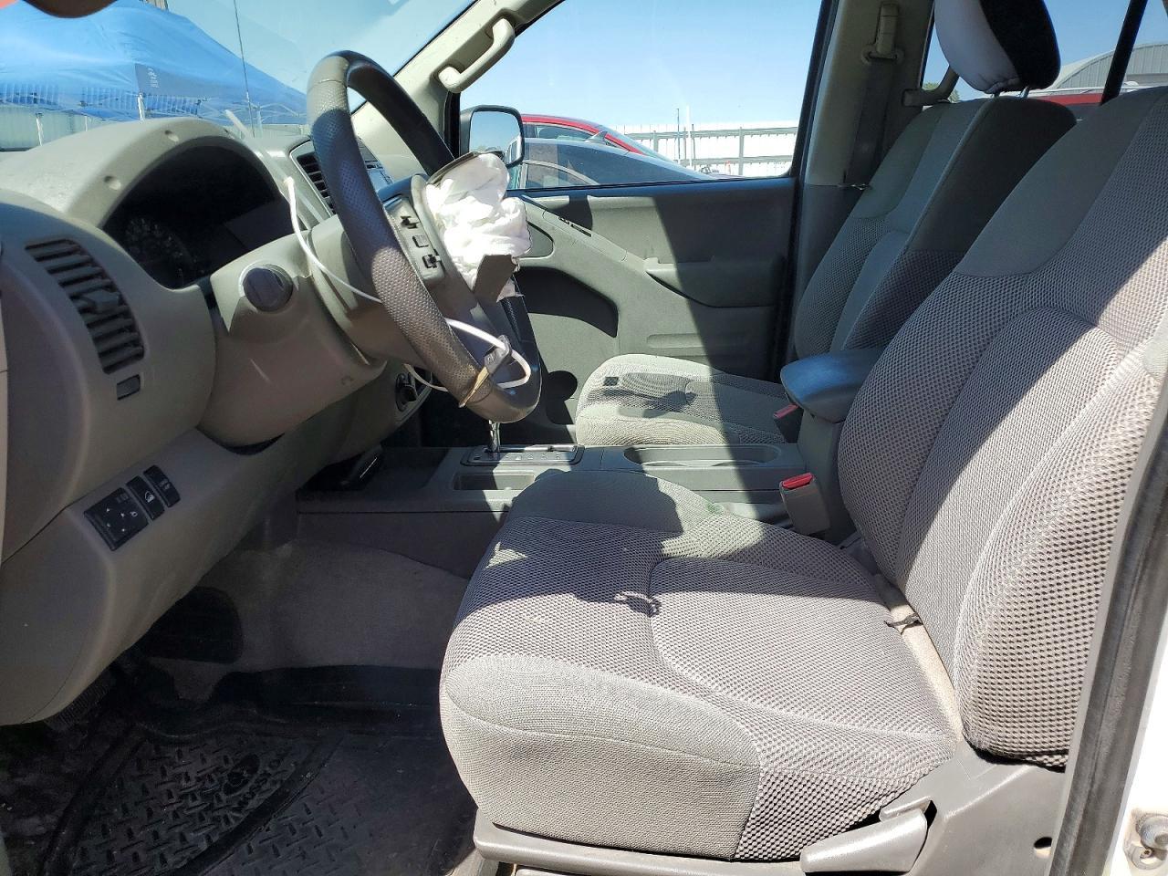 2015 NISSAN Frontier