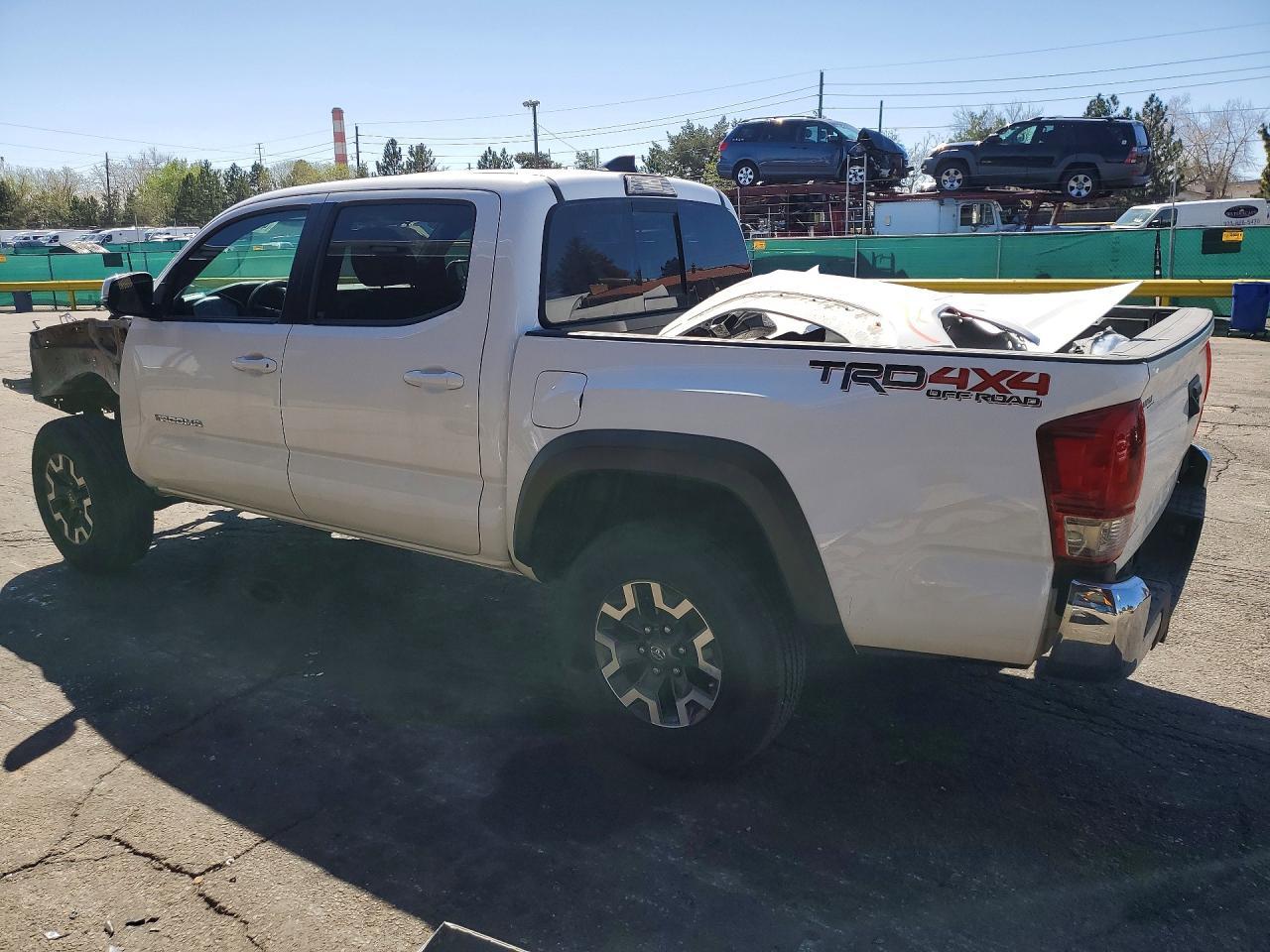 2017 TOYOTA TACOMA