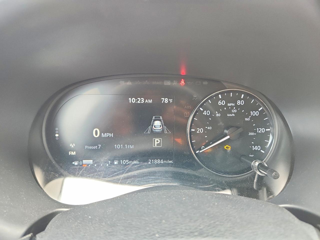 2024 NISSAN KICKS