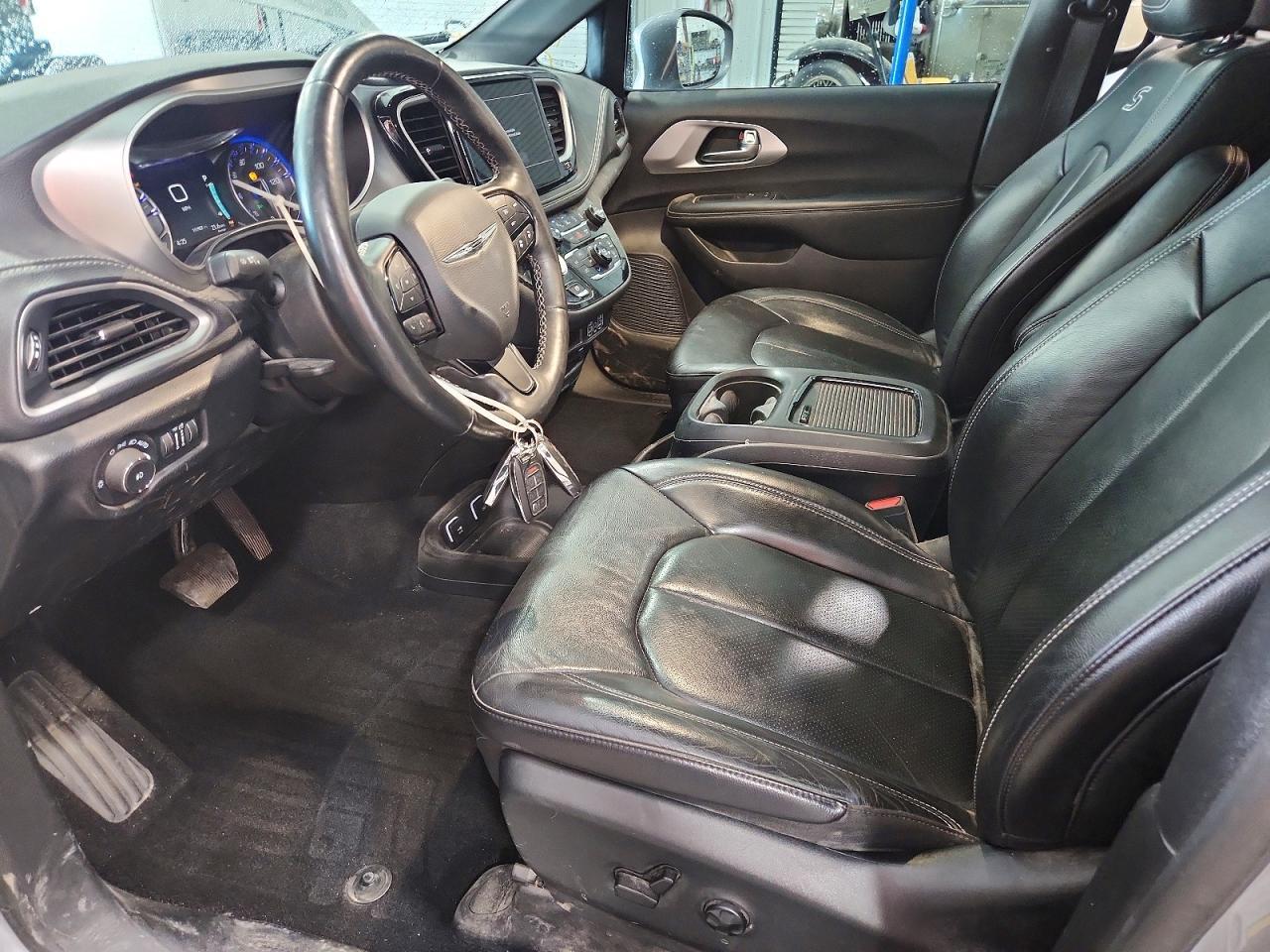 2021 CHRYSLER Pacifica