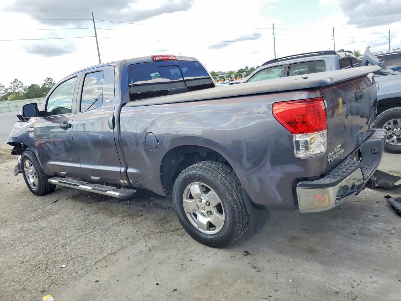 2012 TOYOTA TUNDRA