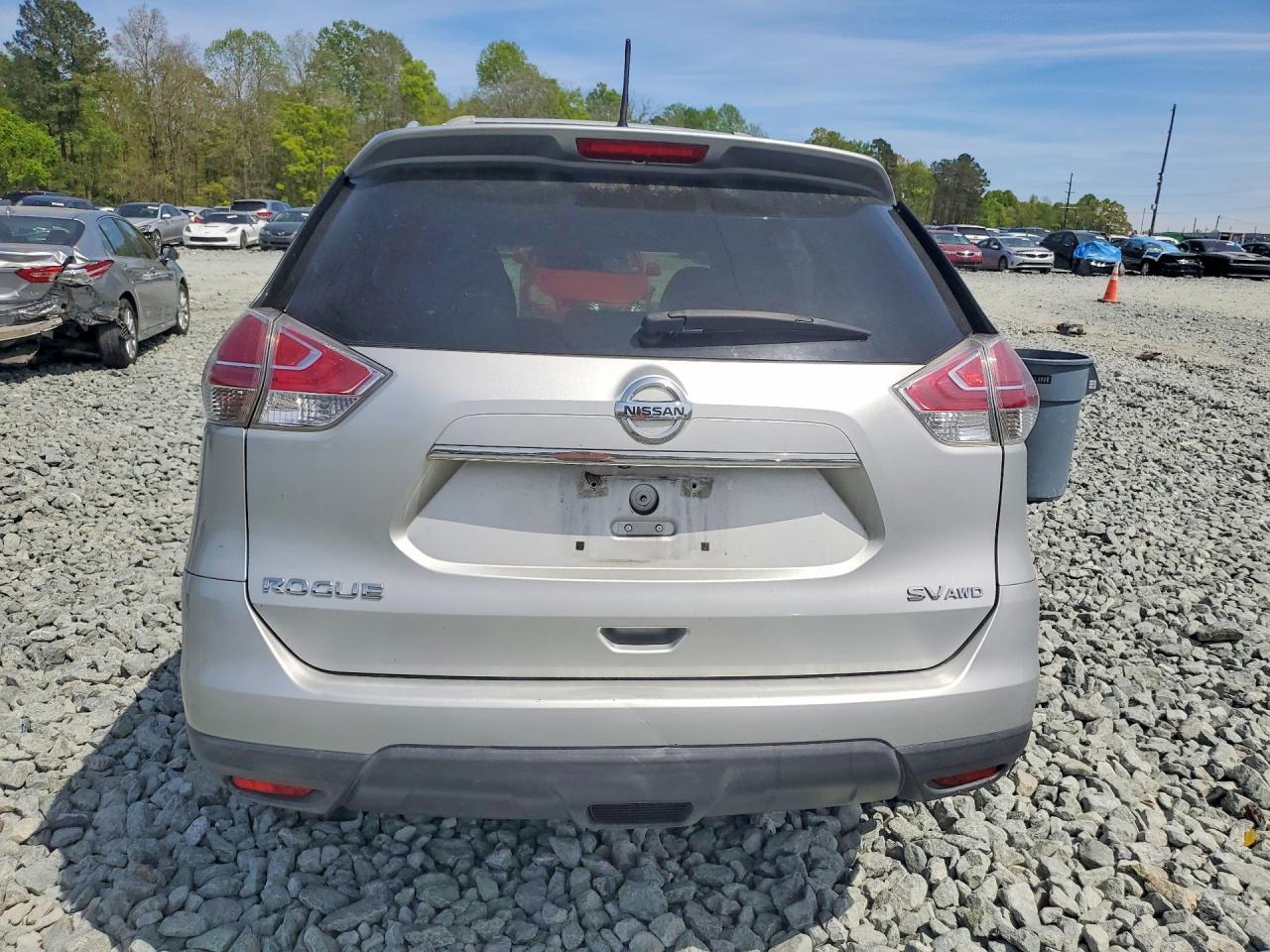 2015 NISSAN ROGUE