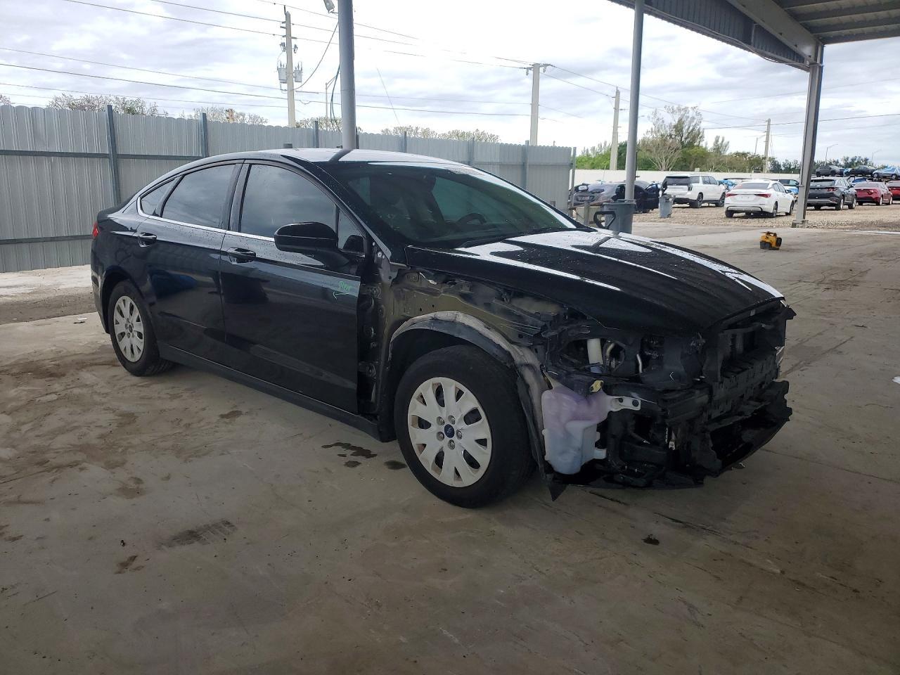 2014 FORD FUSION