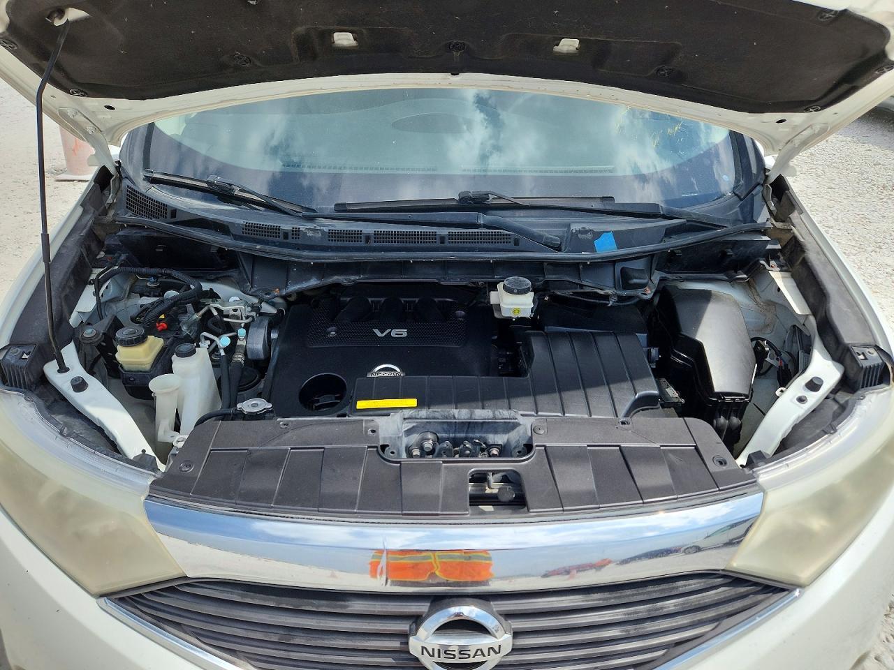 2016 NISSAN Quest