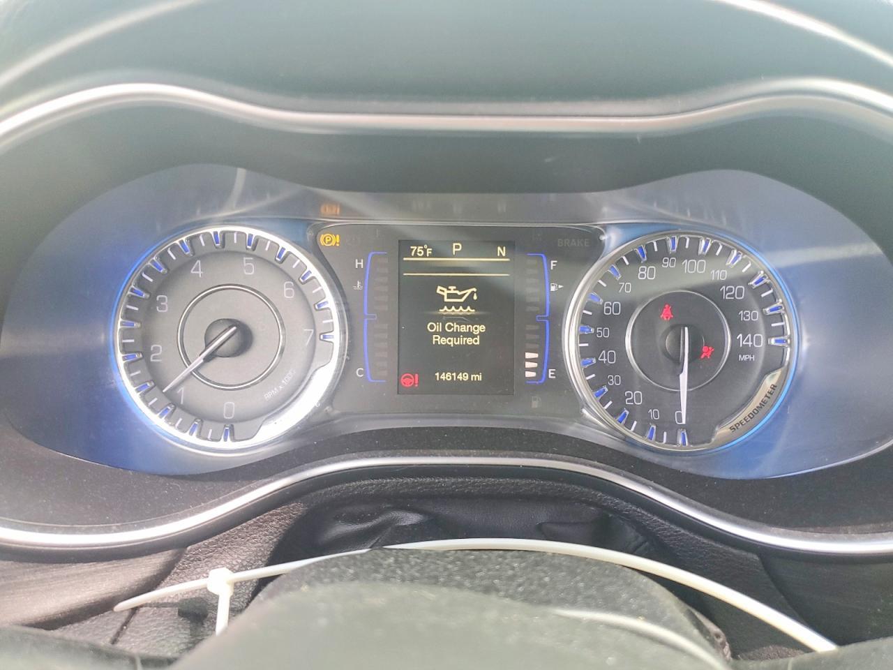 2016 CHRYSLER 200