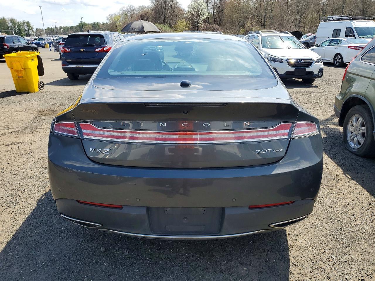 2017 LINCOLN MKZ