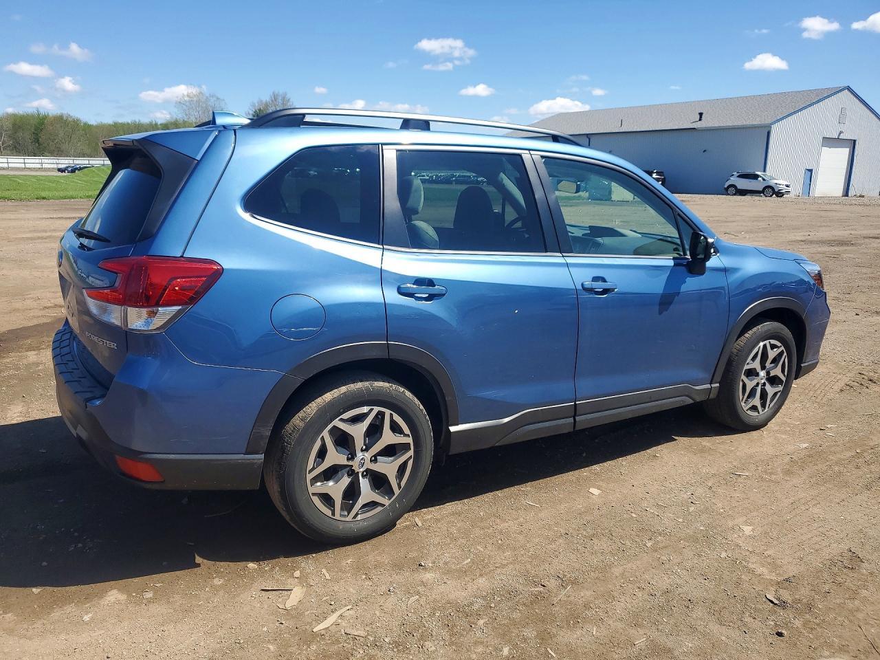 2020 SUBARU FORESTER