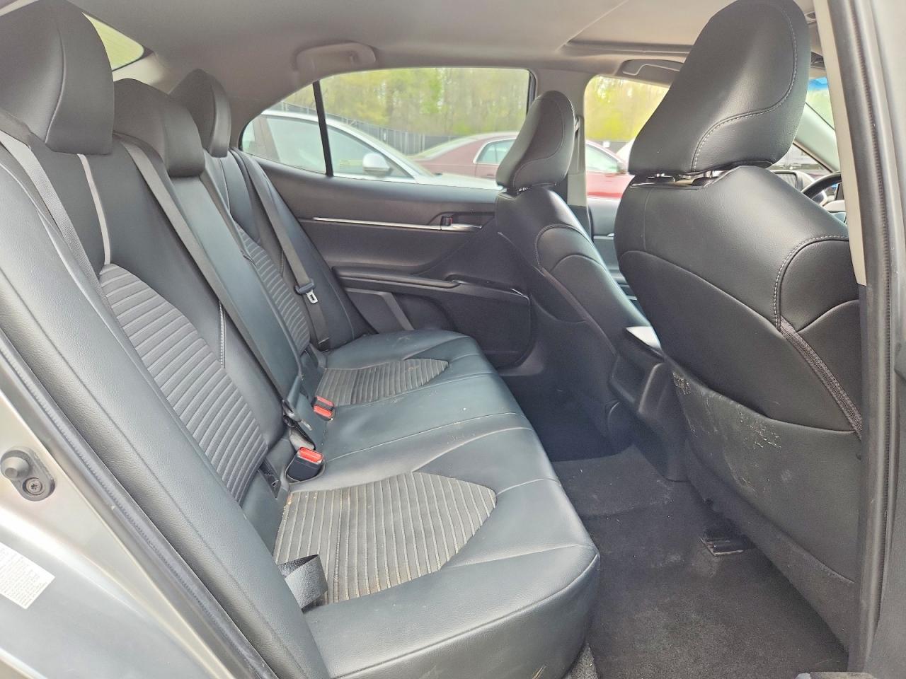 2018 TOYOTA CAMRY