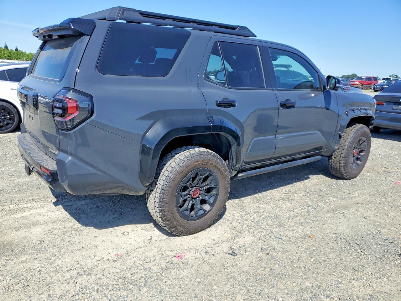 2025 TOYOTA 4Runner