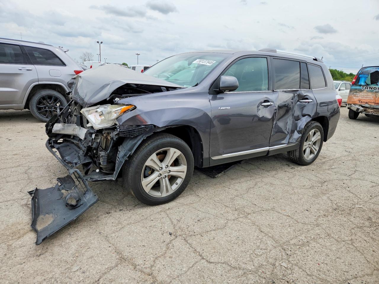 2013 TOYOTA HIGHLANDER