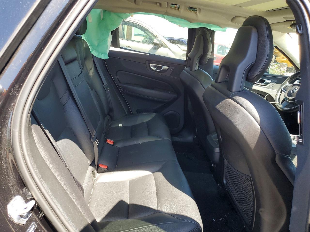 2018 VOLVO XC60