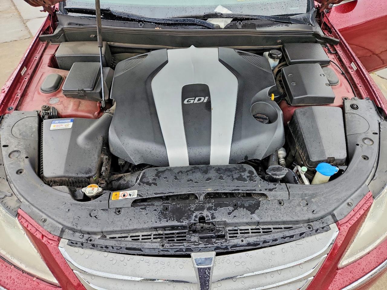 2013 HYUNDAI GENESIS