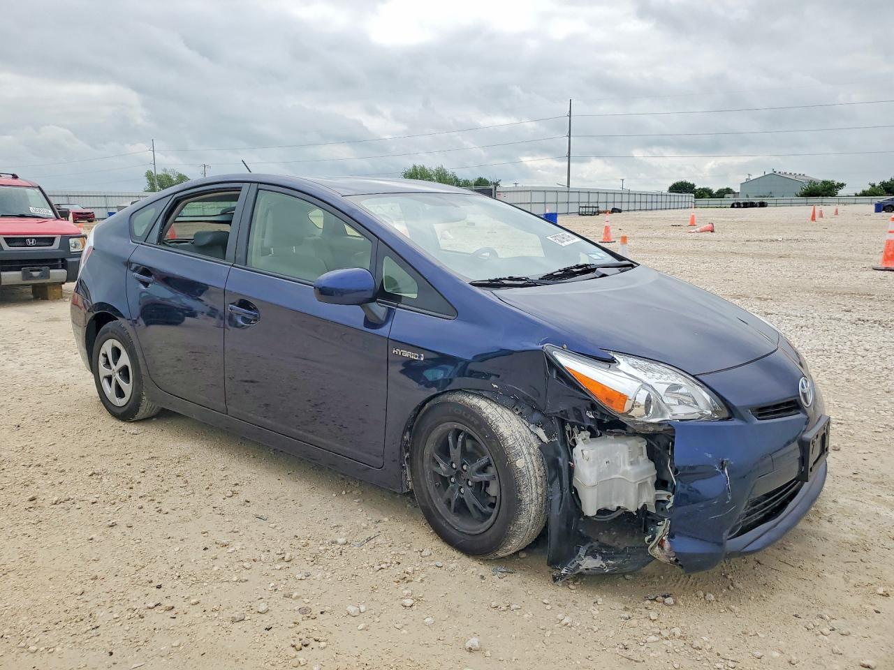2015 TOYOTA PRIUS